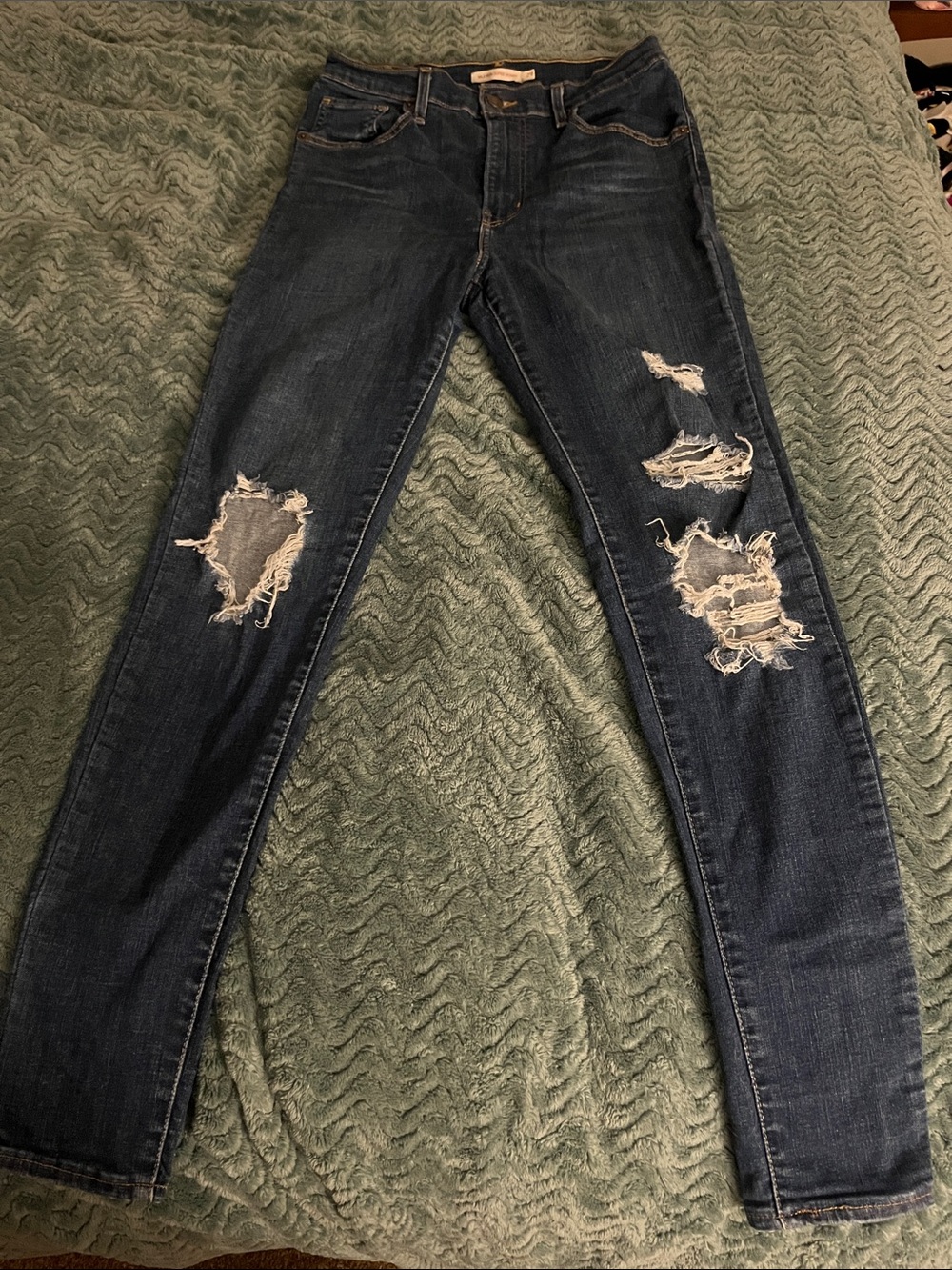 Levi's Women's Dark Blue Ripped Skinny Jeans